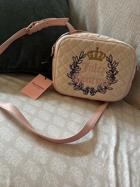 Juicy Couture Handbags - Juicy Couture Blush Quilted Crossbody with Crown Crest